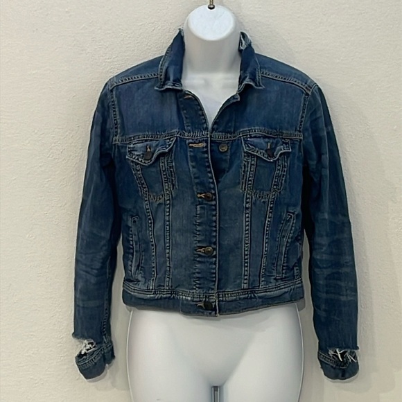 American Eagle Outfitters Jackets & Blazers - American Eagle Jacket Size XS
